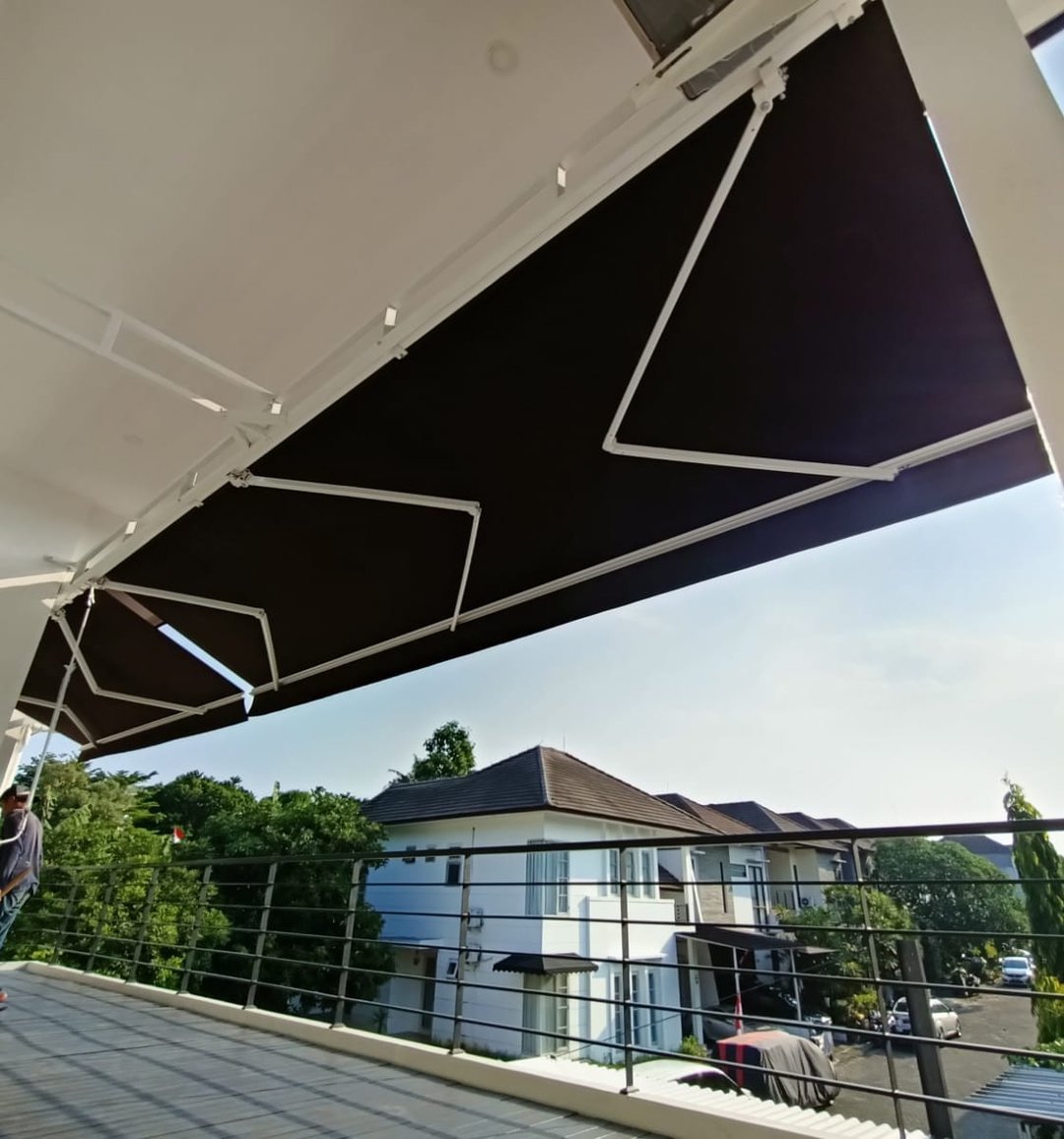 Proyek Awning Gulung