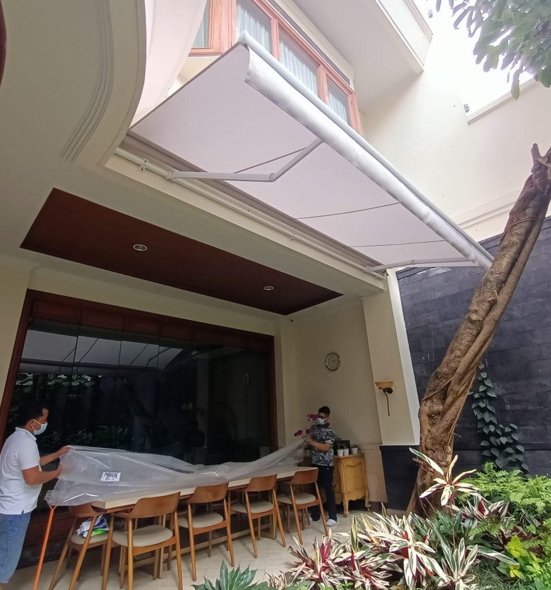 Proyek Awning Gulung