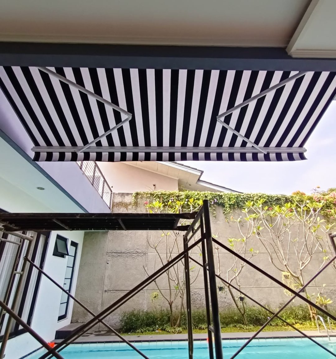 Proyek Awning Gulung