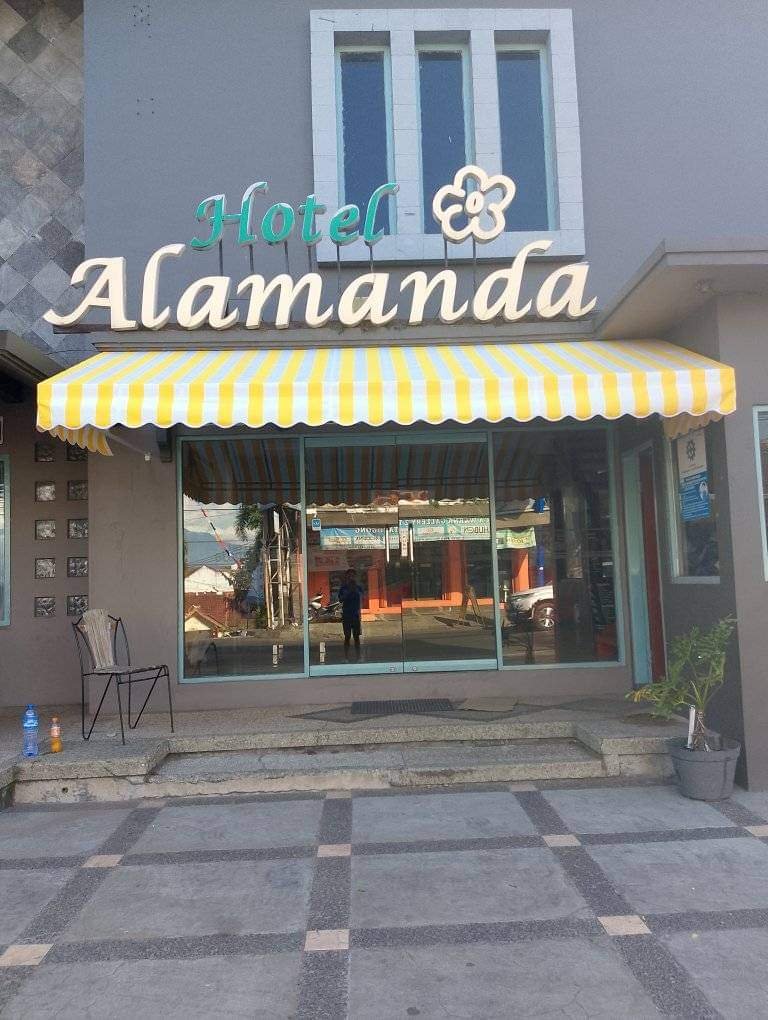 Proyek Kanopi Kain Pintu Hotel