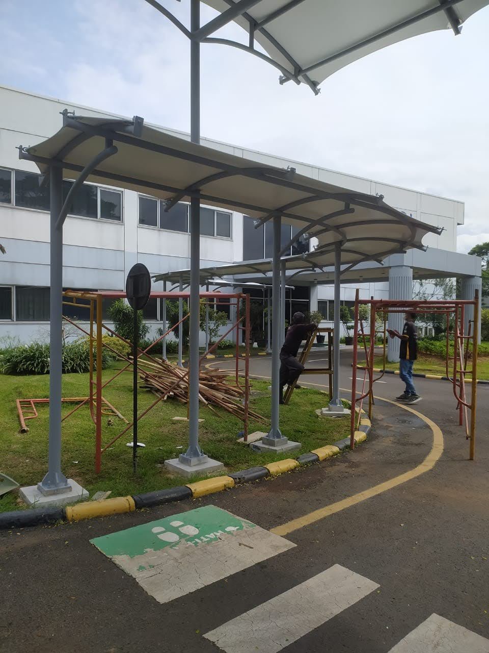 Kanopi Membran Lorong Pejalan Kaki di PT Shanoh Indonesia