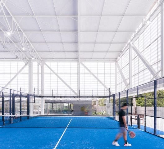 Desain kanopi lapangan padel 2